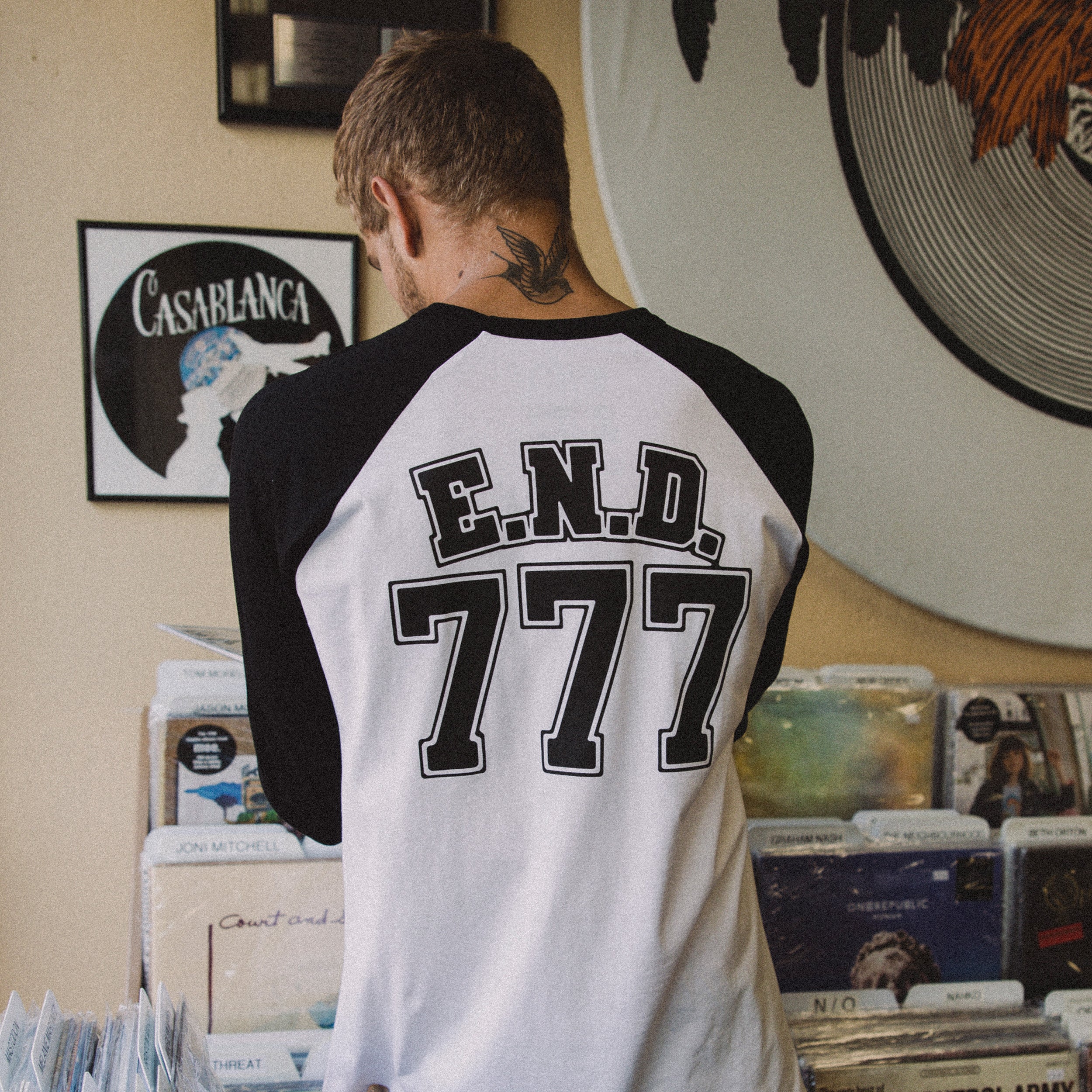 Emo&